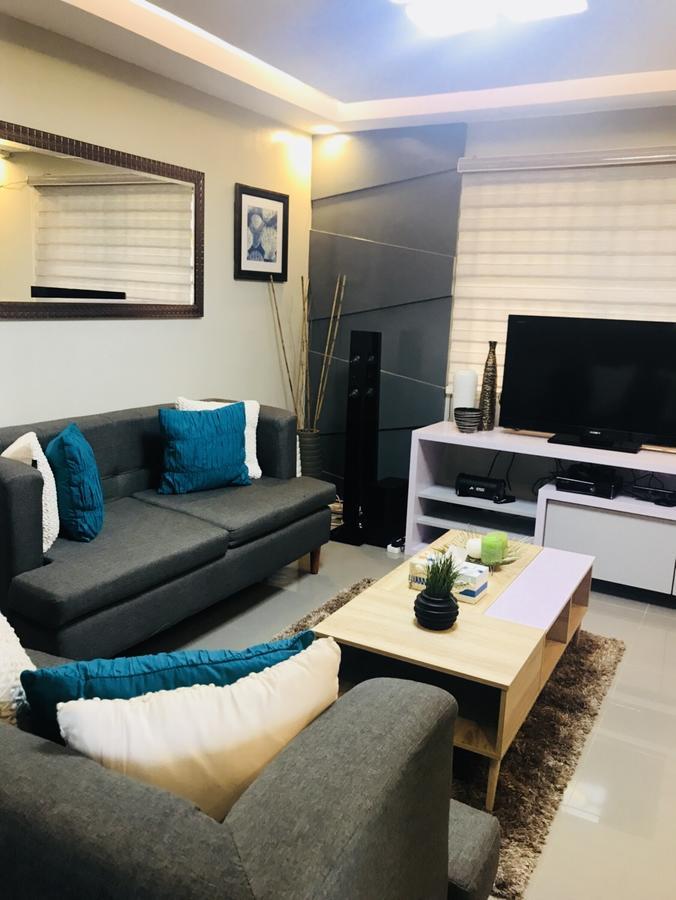 Hillary Timog Park Homes Angeles Εξωτερικό φωτογραφία